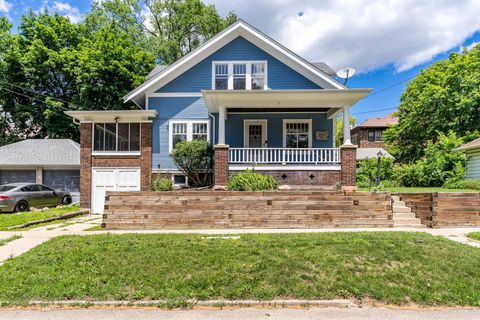 Homes For Sale - 1818 2nd Avenue<br/> ROCKFORD, IL 61104