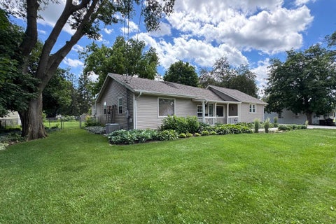 Homes For Sale - 512 Franklin St, W St<br/> Winnebago County, ROCKTON, IL 61072