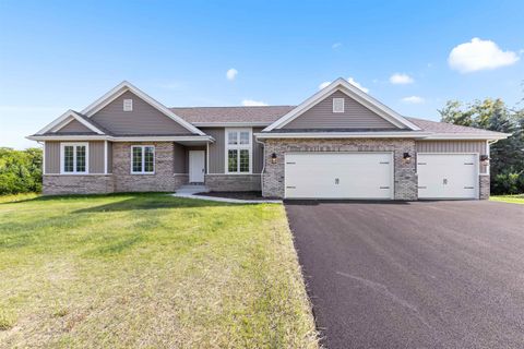 Homes For Sale - 7743 Cherry Hill Road<br/> CHERRY VALLEY, IL 61016