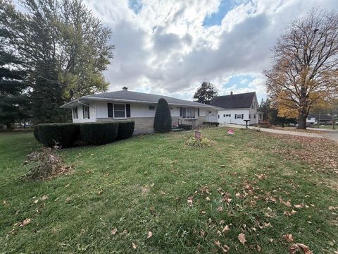 Homes For Sale - 214 Long Street<br/> Jo Daviess County, WARREN, IL 61087