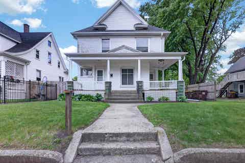 Multifamily For Sale - 1423 7th Avenue<br/> ROCKFORD, IL 61104