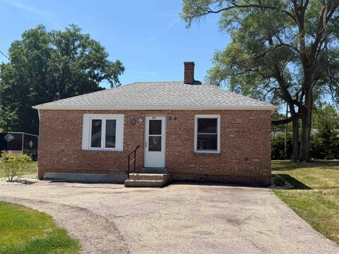 Homes For Sale - 230 S Hackett Street<br/> SOUTH BELOIT, IL 61080