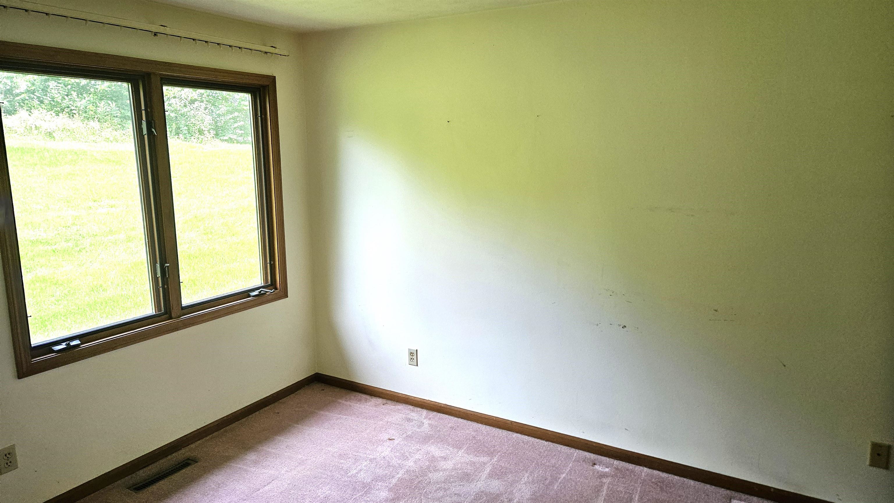 Rockford, Illinois 61107, United States, 2 Bedrooms Bedrooms, ,1 BathroomBathrooms,Residential,Active,180845