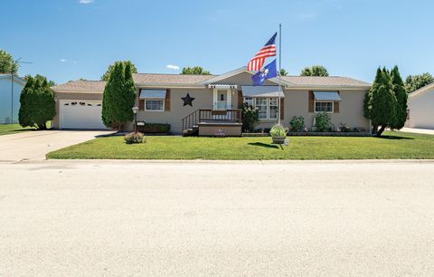 Mobile Home For Sale - 5519 Autumnash Lane<br/> MACHESNEY PARK, IL 61115