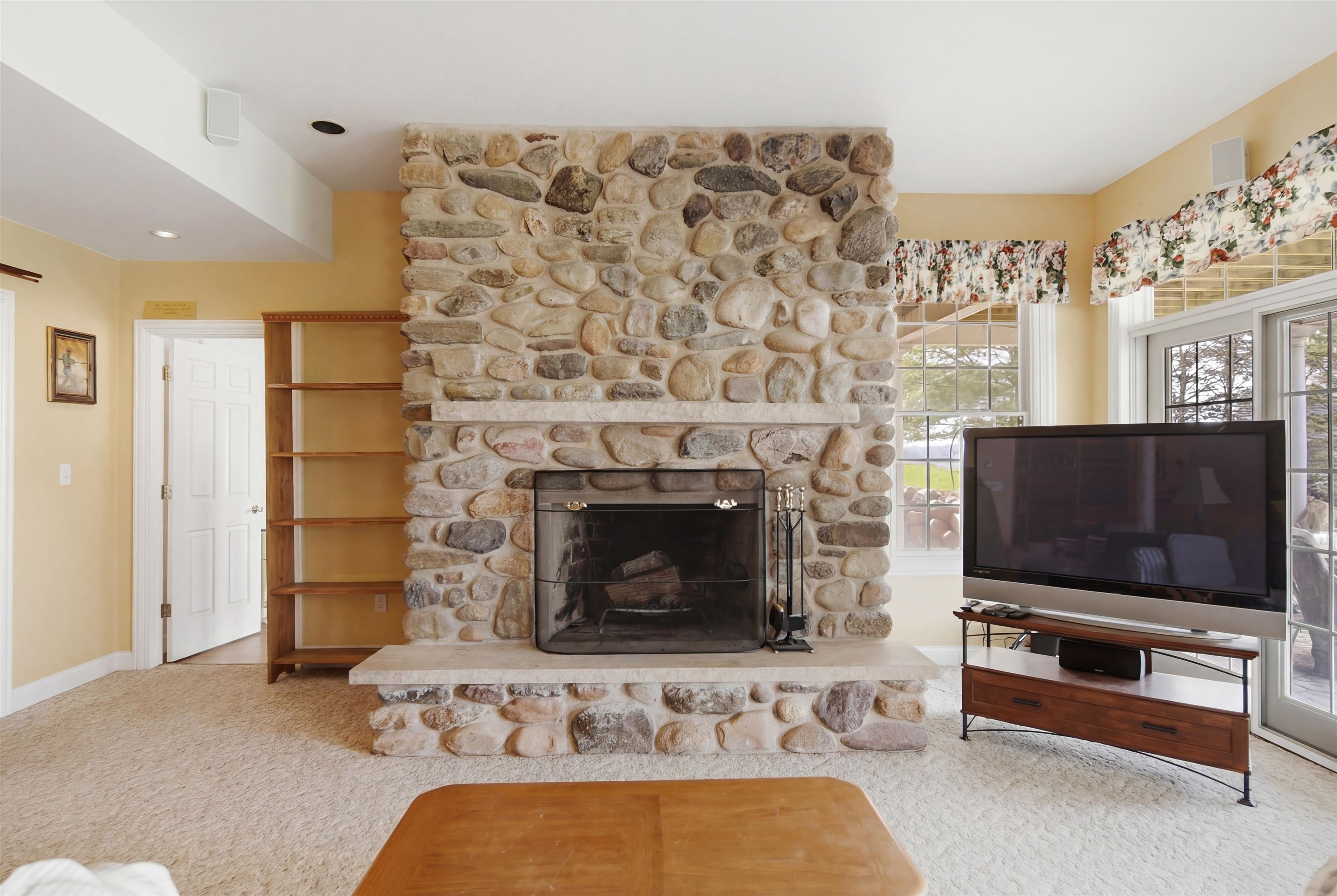 Lake Carroll, Illinois, 61046, United States, 5 Bedrooms Bedrooms, ,5 BathroomsBathrooms,Residential,Active,2035681