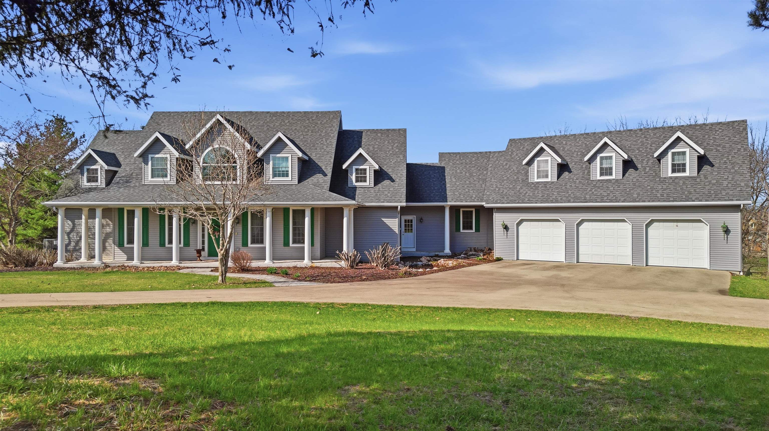 Lake Carroll, Illinois, 61046, United States, 5 Bedrooms Bedrooms, ,5 BathroomsBathrooms,Residential,Active,2035681