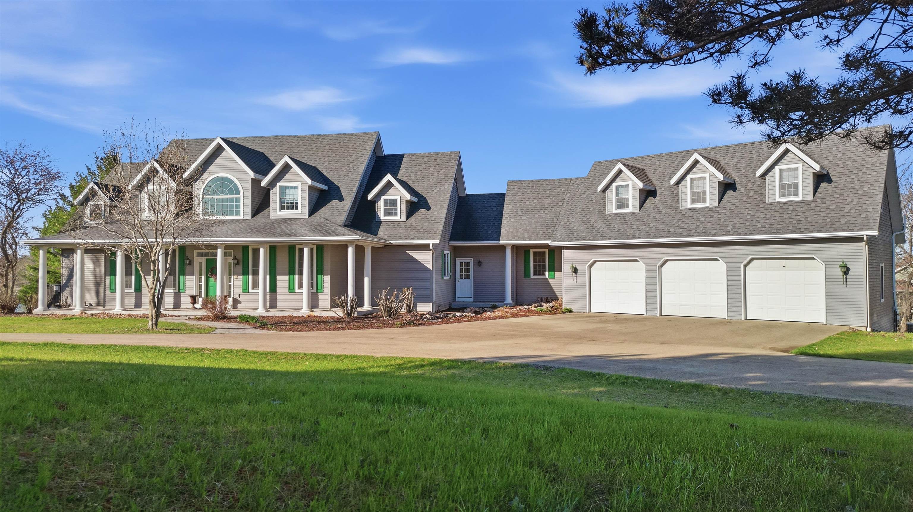 Lake Carroll, Illinois, 61046, United States, 5 Bedrooms Bedrooms, ,5 BathroomsBathrooms,Residential,Active,2035681