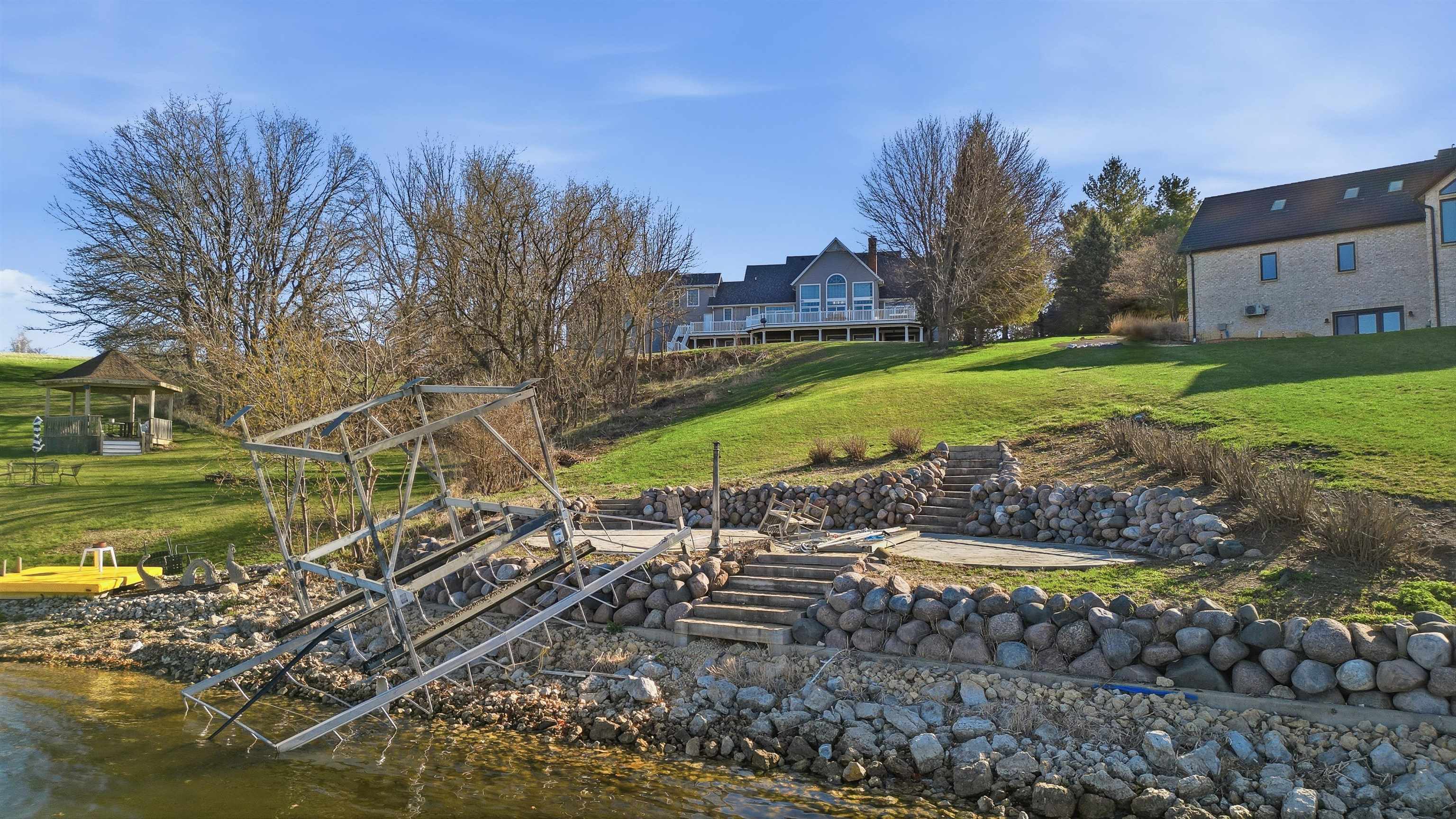 Lake Carroll, Illinois, 61046, United States, 5 Bedrooms Bedrooms, ,5 BathroomsBathrooms,Residential,Active,2035681
