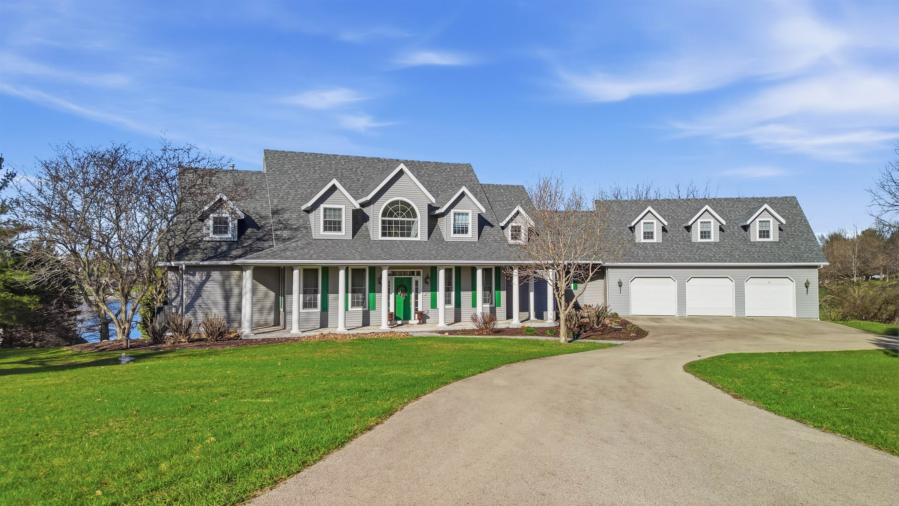Lake Carroll, Illinois, 61046, United States, 5 Bedrooms Bedrooms, ,5 BathroomsBathrooms,Residential,Active,2035681