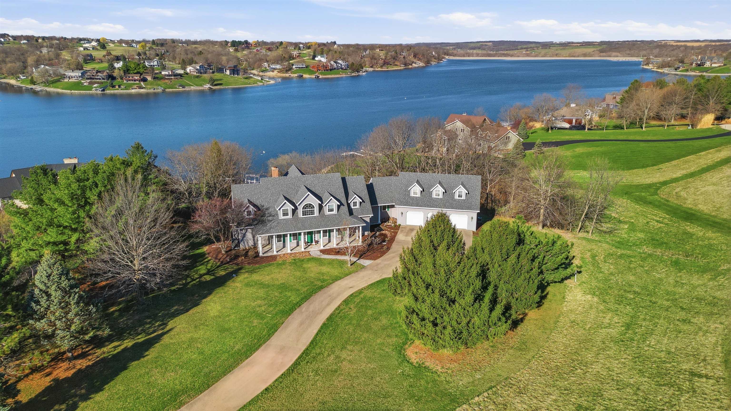 Lake Carroll, Illinois, 61046, United States, 5 Bedrooms Bedrooms, ,5 BathroomsBathrooms,Residential,Active,2035681