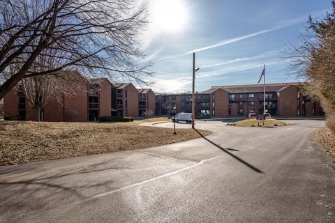 Condo For Sale - 2929 Sunnyside #268 Drive<br/> ROCKFORD, IL 61114