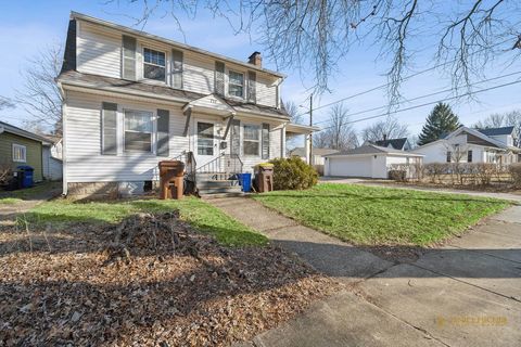 Homes For Sale - 717 Ellis Avenue<br/> ROCKFORD, IL 61103