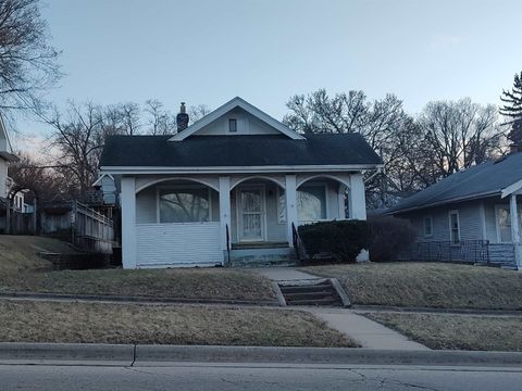Homes For Sale - 1609 Ethel Avenue<br/> ROCKFORD, IL 61107