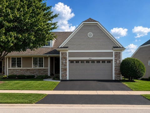 Townhouse For Sale - 7431 Bell Harbour Drive<br/> ROCKFORD, IL 61114