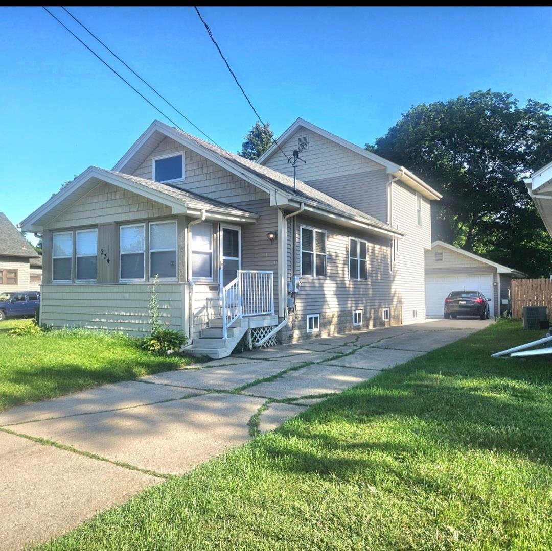 Photo 1 of 7 — 234 PEARL Avenue, LOVES PARK, IL 61111