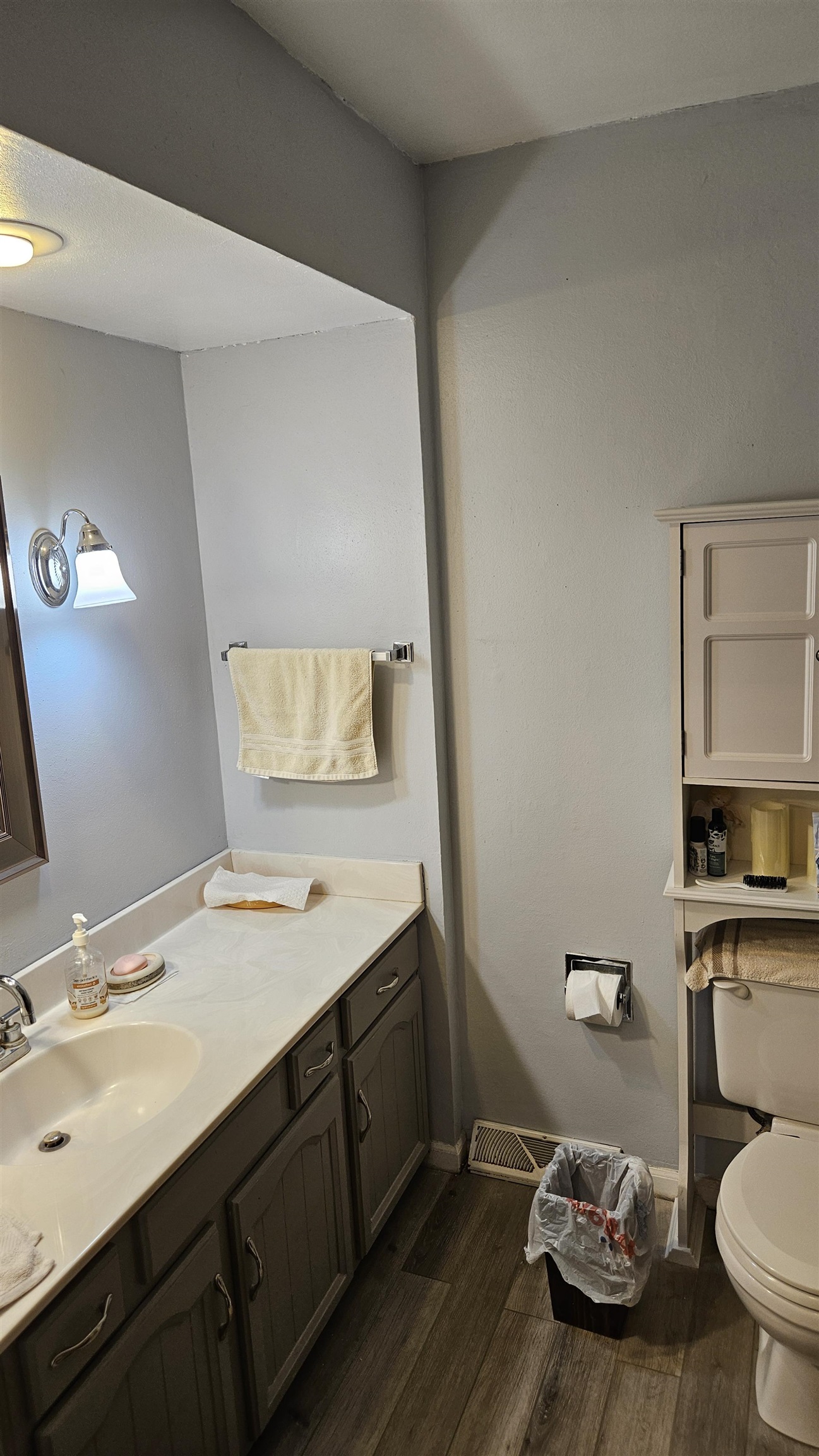 Rockford, Illinois 61114, United States, 3 Bedrooms Bedrooms, ,2 BathroomsBathrooms,Residential,Active,177411