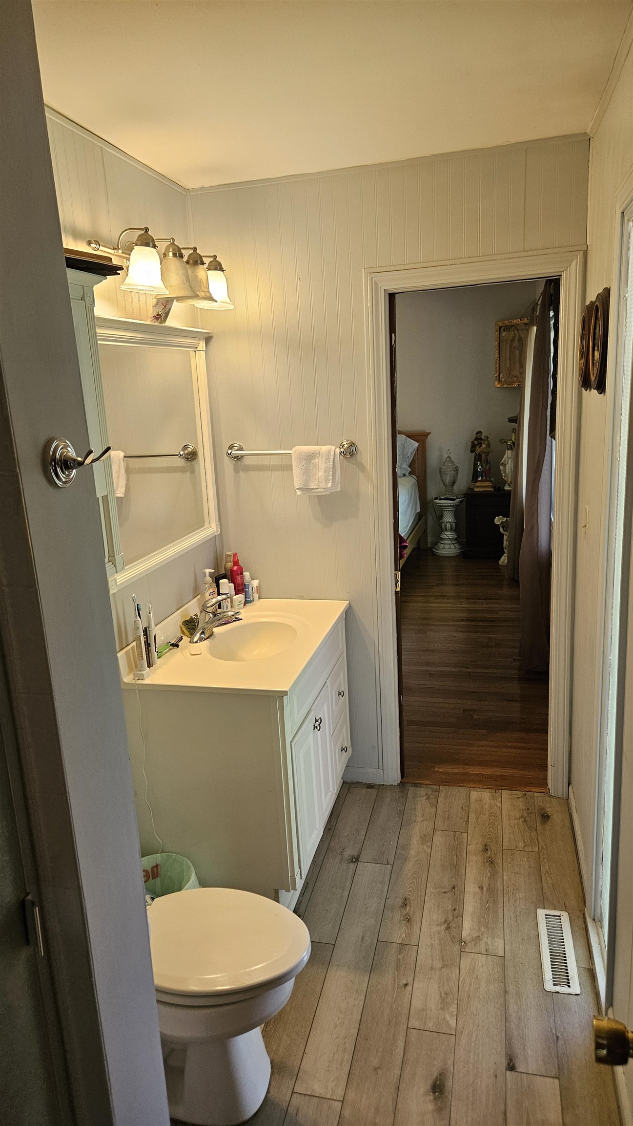 Rockford, Illinois 61114, United States, 3 Bedrooms Bedrooms, ,2 BathroomsBathrooms,Residential,Active,177411