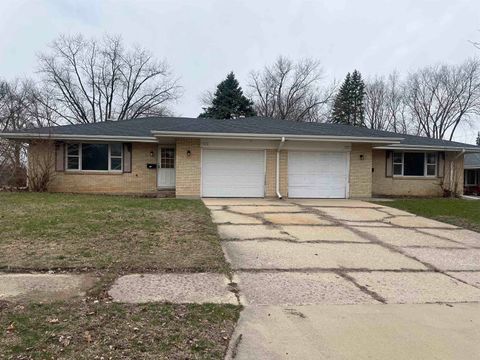 Multifamily For Sale - 2221 Denver Drive<br/> ROCKFORD, IL 61108