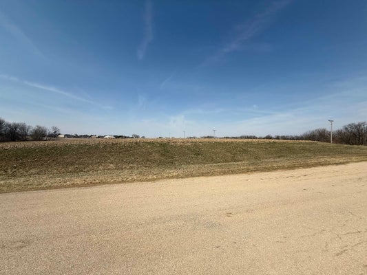 5482 N TIMBER RIDGE RD, LENA, IL 61048 - Image f9239484818fdc331a2cbb38d8f5fb5e/274520984