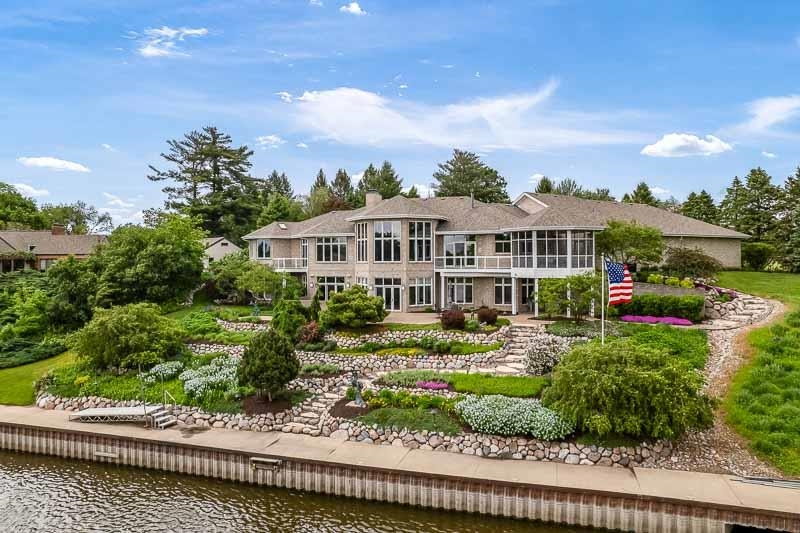 111 Sycamore Lane