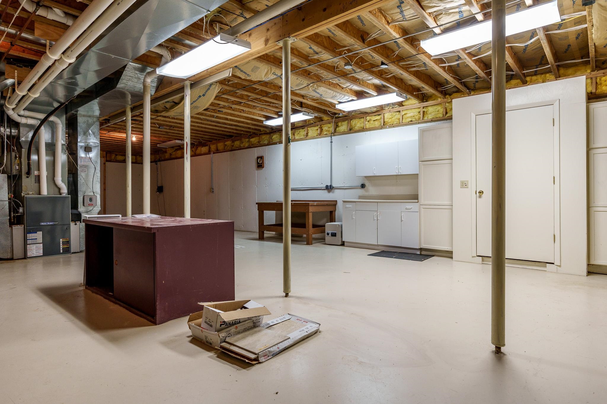 Rockford, Illinois 61114, United States, 4 Bedrooms Bedrooms, ,4 BathroomsBathrooms,Residential,Pending,45134