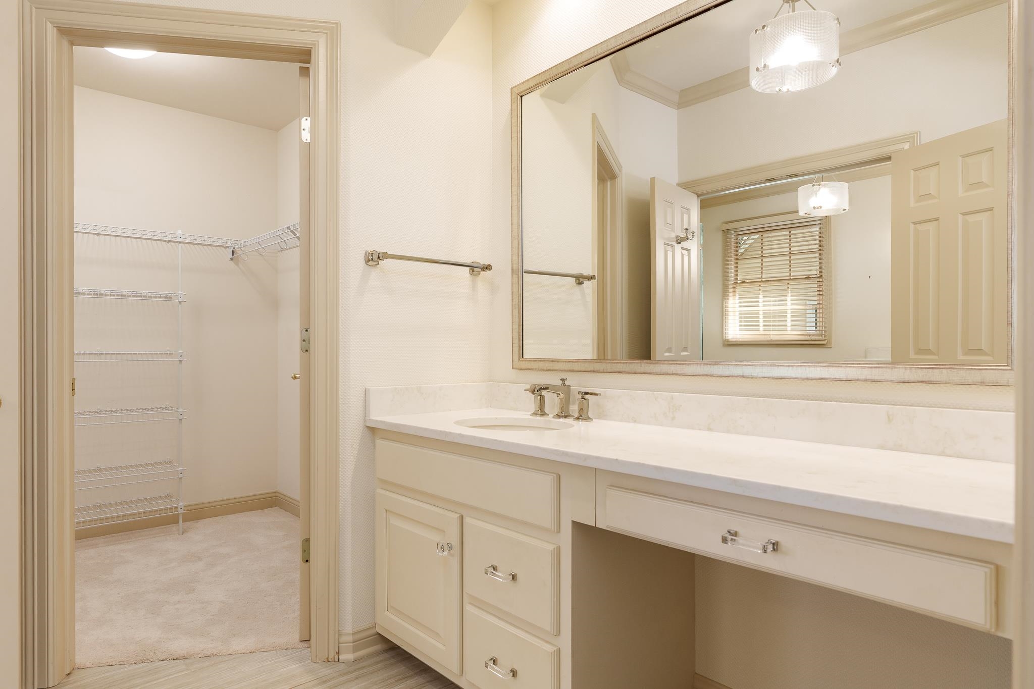 Rockford, Illinois 61114, United States, 4 Bedrooms Bedrooms, ,4 BathroomsBathrooms,Residential,Pending,45134