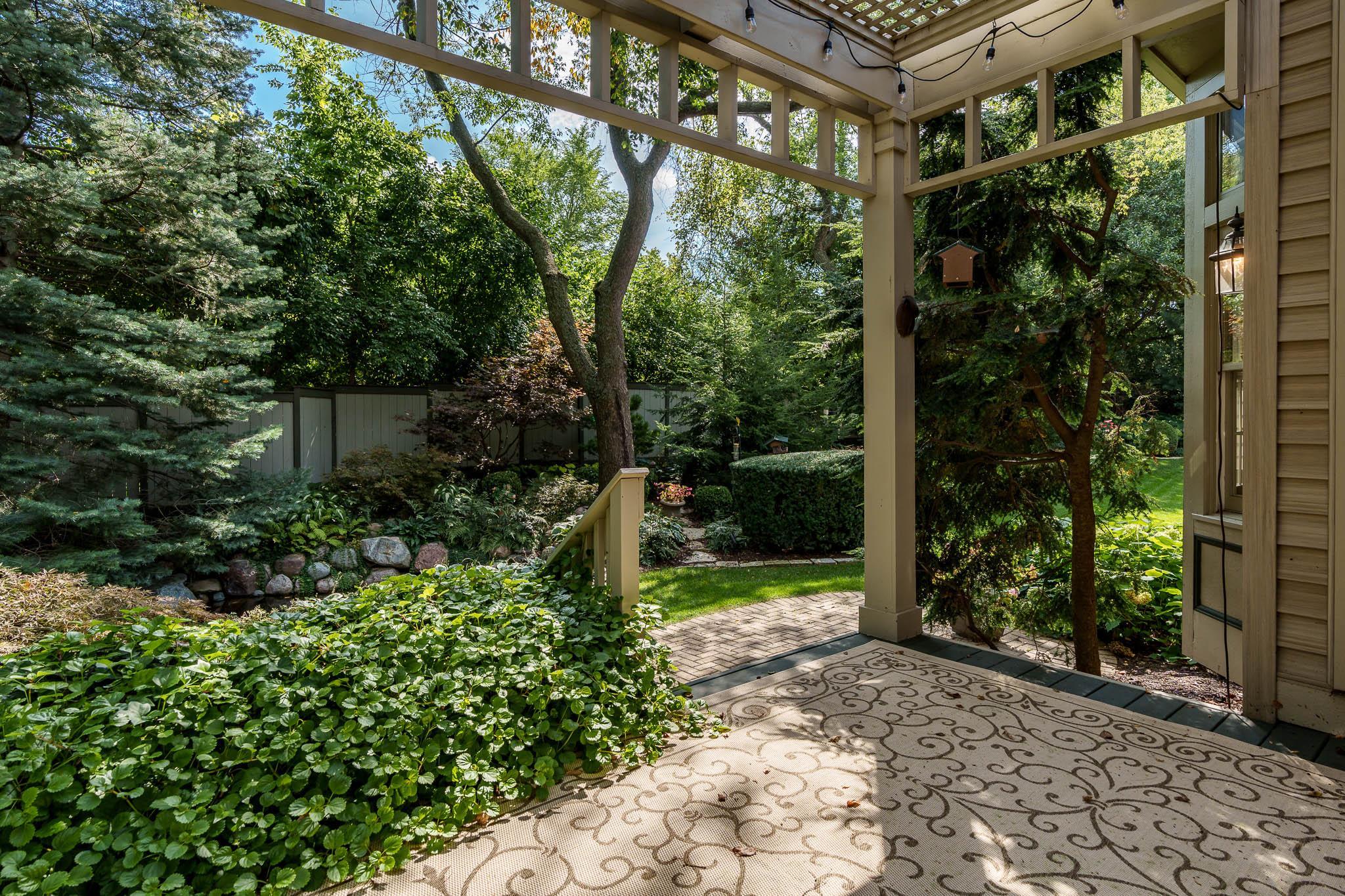 Rockford, Illinois 61114, United States, 4 Bedrooms Bedrooms, ,4 BathroomsBathrooms,Residential,Pending,45134