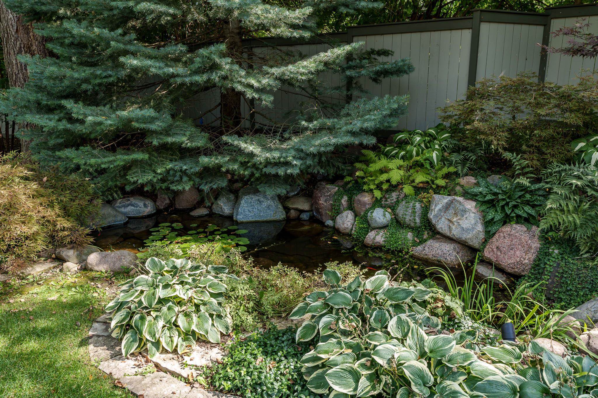 Rockford, Illinois 61114, United States, 4 Bedrooms Bedrooms, ,4 BathroomsBathrooms,Residential,Pending,45134