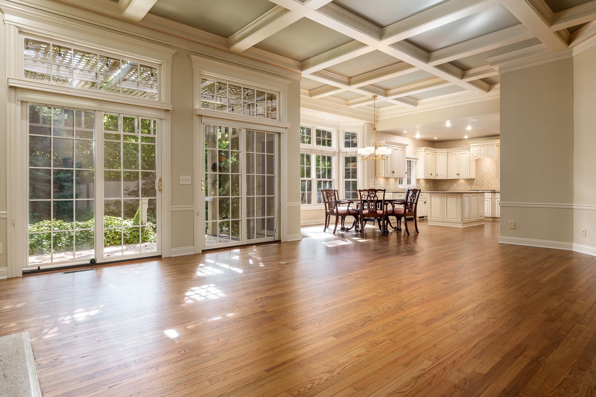 Rockford, Illinois 61114, United States, 4 Bedrooms Bedrooms, ,4 BathroomsBathrooms,Residential,Pending,45134