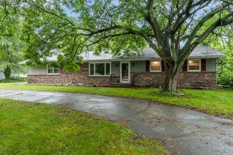 Homes For Sale - 12222 Rae Ann Road<br/> Winnebago County, ROSCOE, IL 61073
