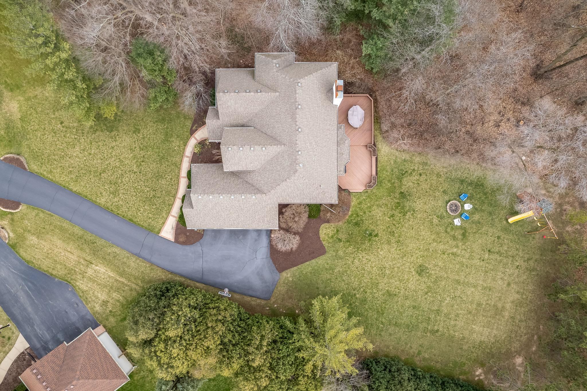 Belvidere, Illinois 61008, United States, 4 Bedrooms Bedrooms, ,4 BathroomsBathrooms,Residential,Pending,62337