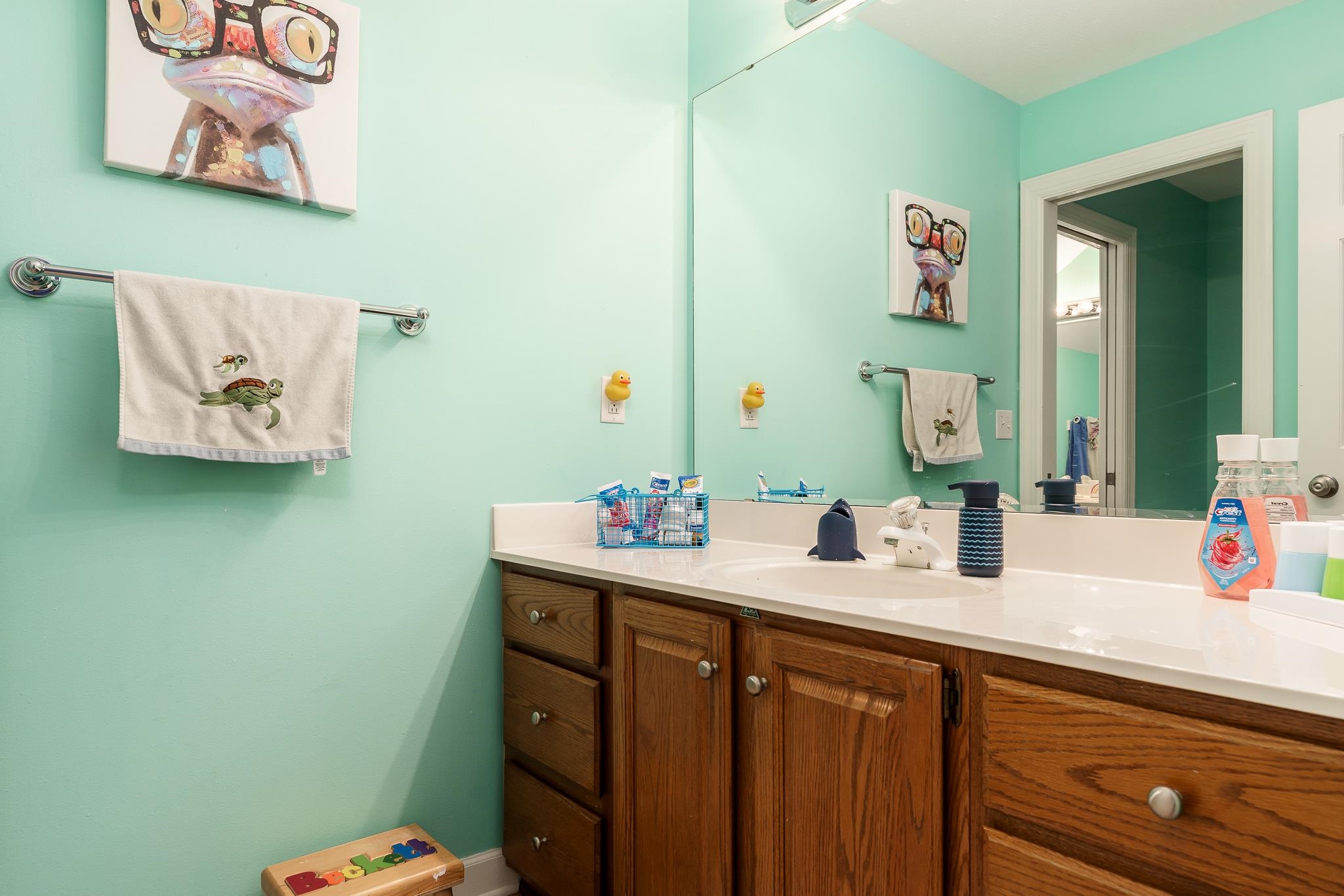 Belvidere, Illinois 61008, United States, 4 Bedrooms Bedrooms, ,4 BathroomsBathrooms,Residential,Pending,62337