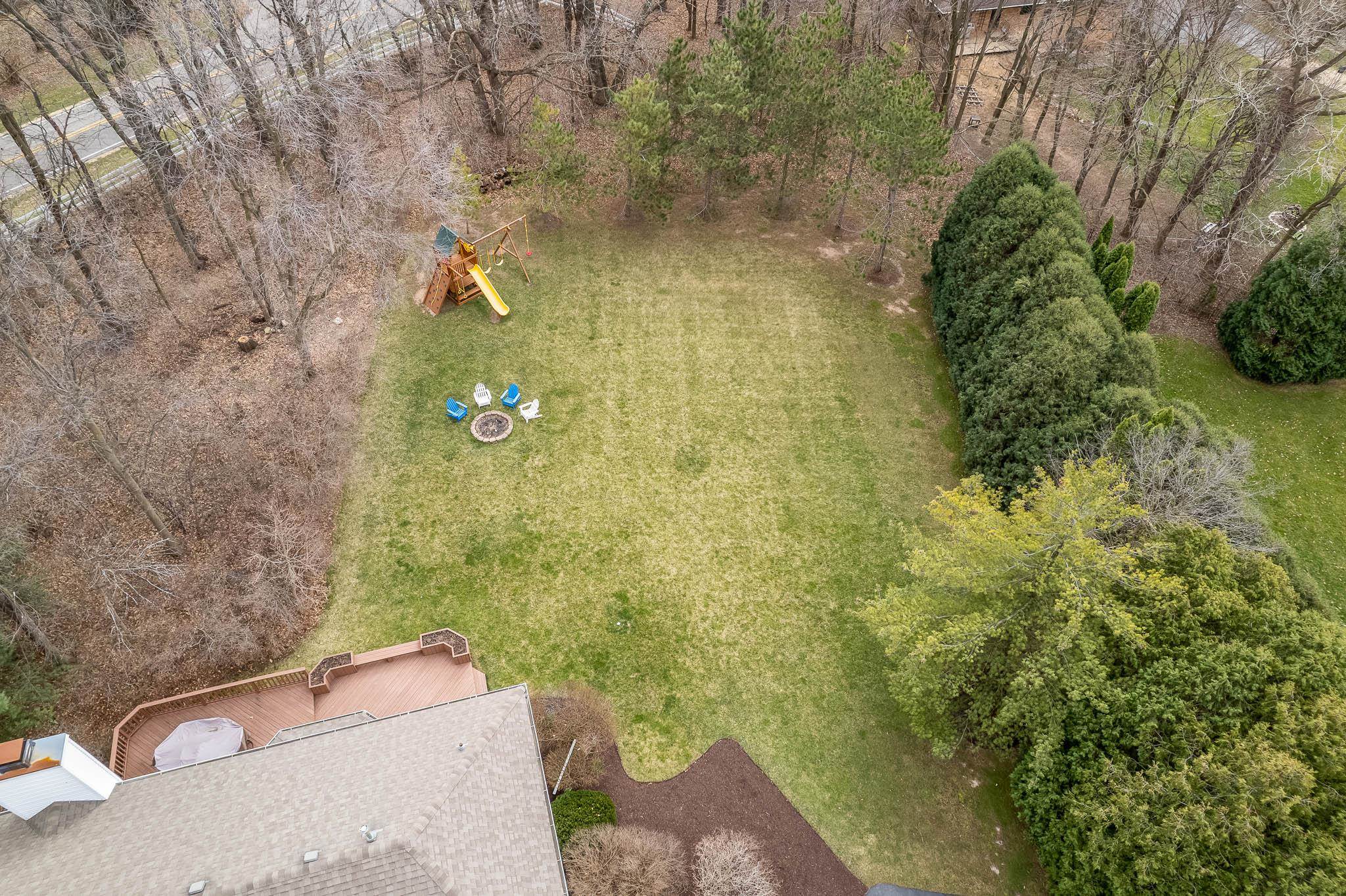 Belvidere, Illinois 61008, United States, 4 Bedrooms Bedrooms, ,4 BathroomsBathrooms,Residential,Pending,62337