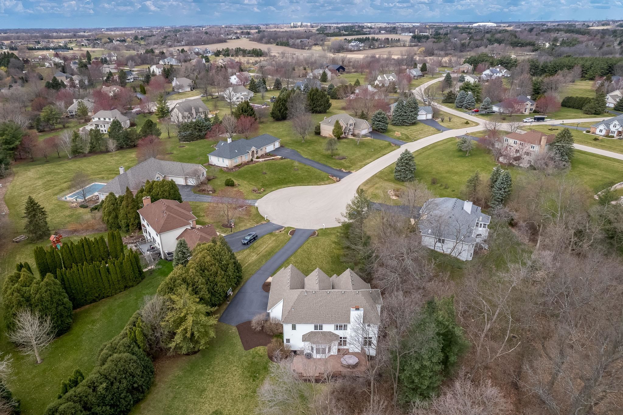 Belvidere, Illinois 61008, United States, 4 Bedrooms Bedrooms, ,4 BathroomsBathrooms,Residential,Pending,62337