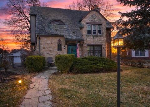 Homes For Sale - 1261 W Stephenson Street<br/> Stephenson County, FREEPORT, IL 61032