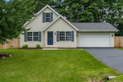 Homes For Sale - 5820 Fairway Drive<br/> SOUTH BELOIT, IL 61080