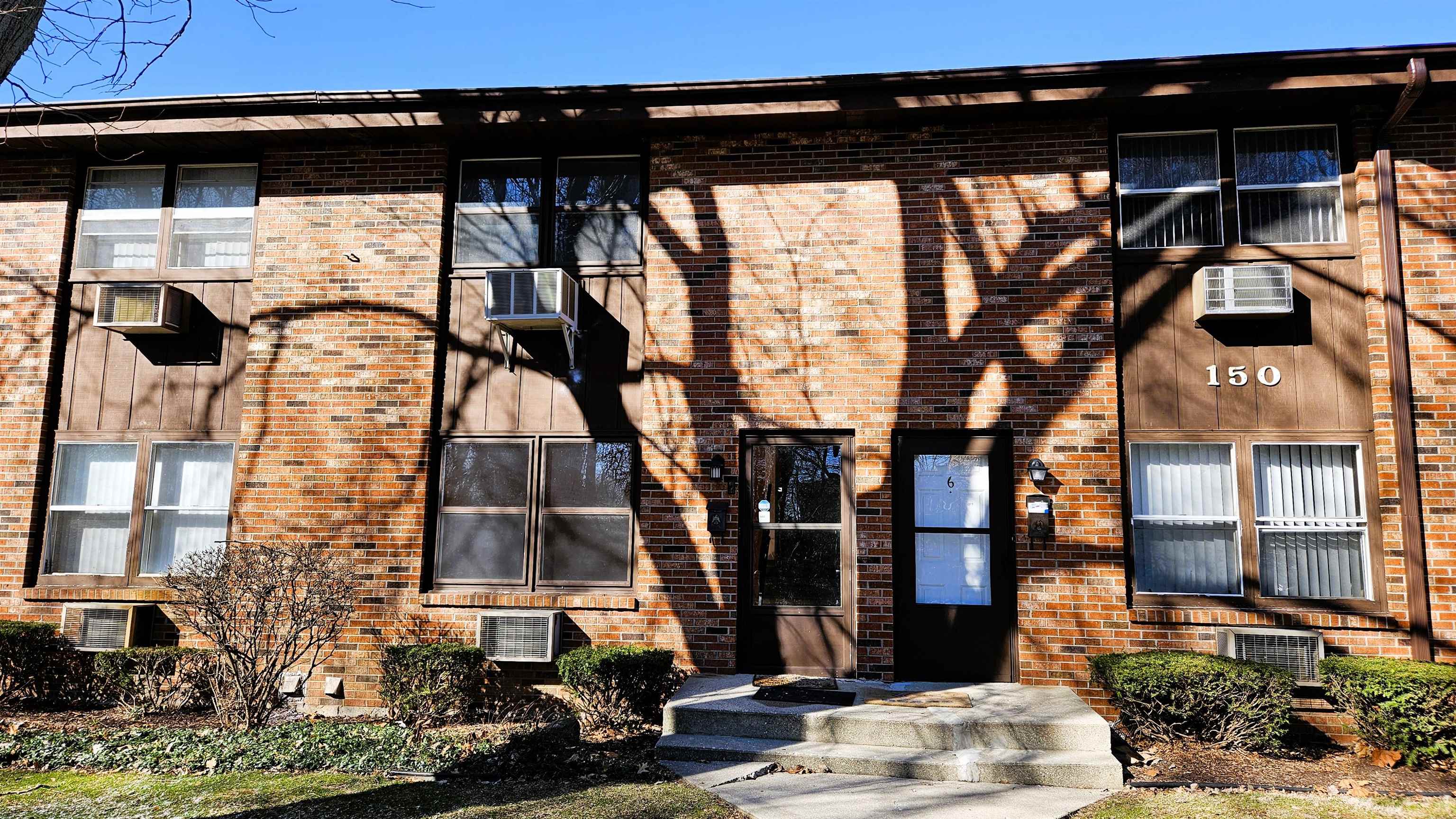 Rockford, Illinois 61107, United States, 2 Bedrooms Bedrooms, ,2 BathroomsBathrooms,Residential,Pending,63855 Rockford, Illinois 61107, United States, 2 Bedrooms Bedrooms, ,2 BathroomsBathrooms,Residential,Pending,63855