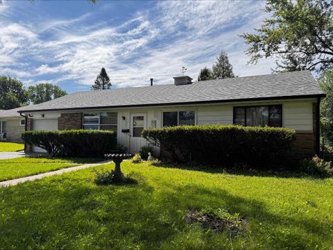 Homes For Sale - 4207 Buckingham Drive<br/> ROCKFORD, IL 61107