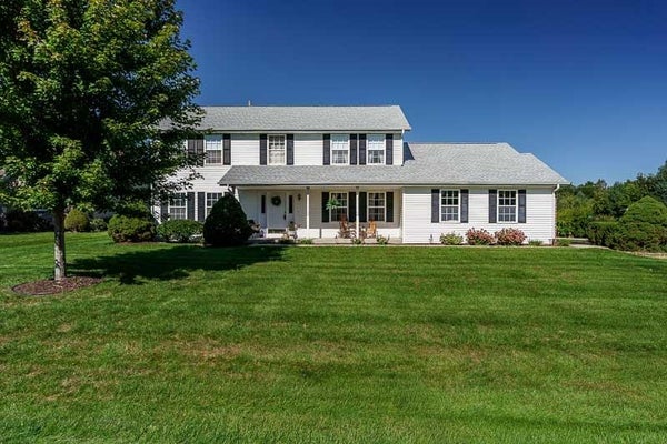 691 STONEMINT DR, ROSCOE, IL 61073 - Image fe96034cf9b5b491f4e7f5640f96aab0/3434697701