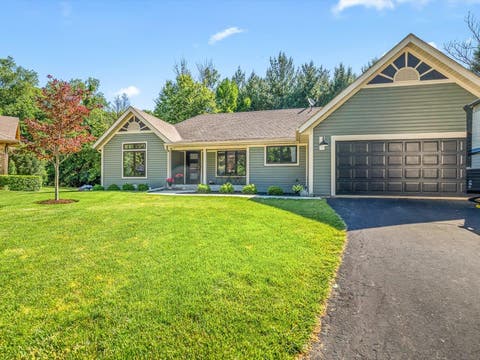 Homes For Sale - 117 Centralia Ne Place<br/> POPLAR GROVE, IL 61065