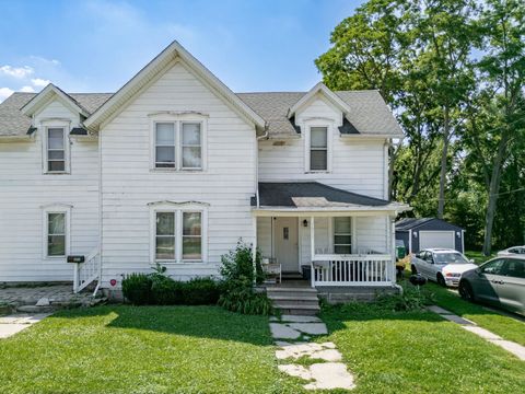 Multifamily For Sale - 1011 Whitney Boulevard<br/> BELVIDERE, IL 61008