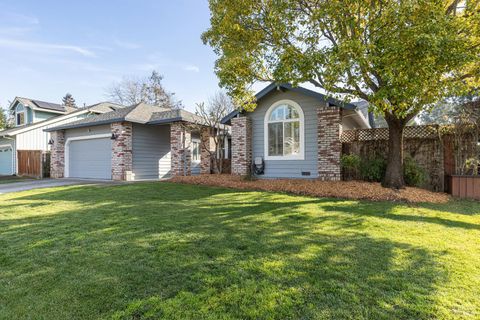 Photo of 209 Veronda Avenue, Cotati, CA 94931 (MLS # 326008967)