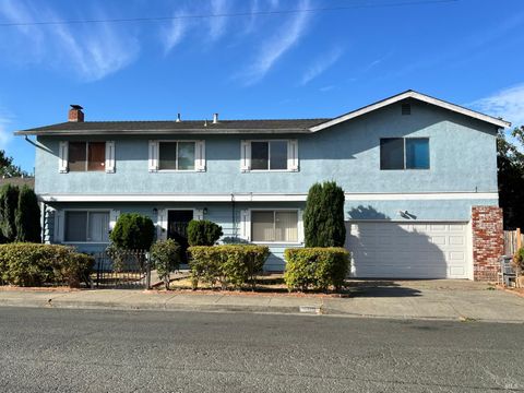 Photo of 203 Baylor Drive, Vallejo, CA 94589 (MLS # 325090049)