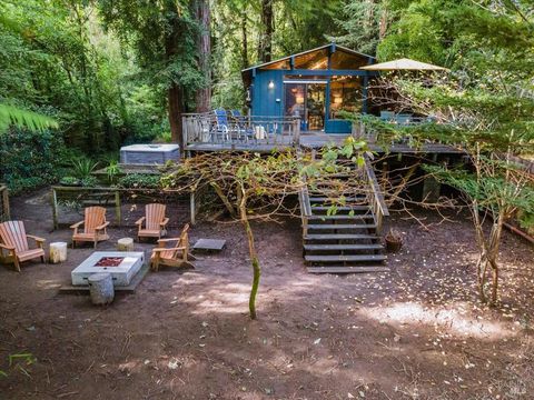 Photo of 2660 Cazadero Highway, Cazadero, CA 95421 (MLS # 325095951)