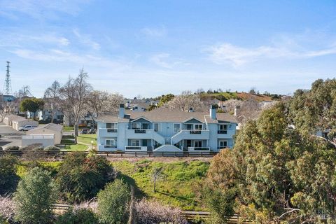 Photo of 1201 Glen Cove Parkway #1505, Vallejo, CA 94591 (MLS # 326015761)