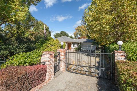 Photo of 836 E Napa Street, Sonoma, CA 95476 (MLS # 325074933)