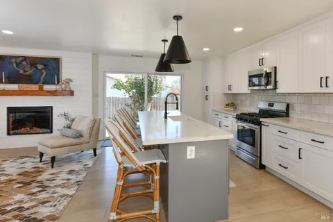 MLS: 325020621