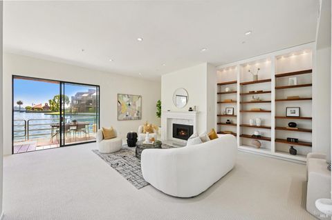 Photo of 24 Lagoon Vista, Tiburon, CA 94920 (MLS # 325075922)