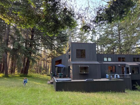 Photo of 880 River Beach Road, The Sea Ranch, CA 95497 (MLS # 326019665)