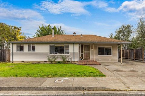 Photo of 911 Harold Lane, Healdsburg, CA 95448 (MLS # 326001120)